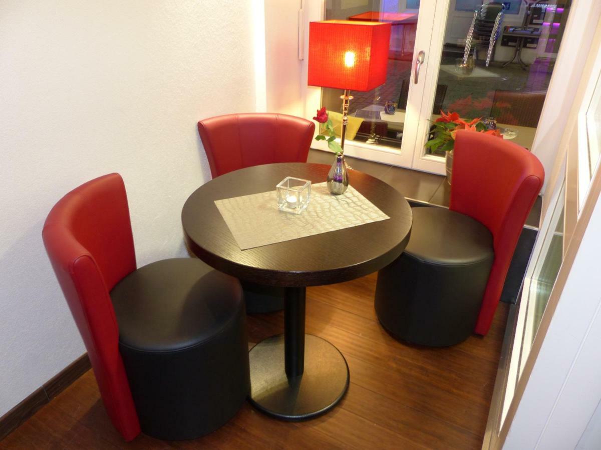 Aparthotel C'Est La Vie Саарлуис Экстерьер фото