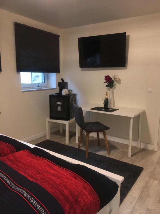 Aparthotel C'Est La Vie Саарлуис Экстерьер фото